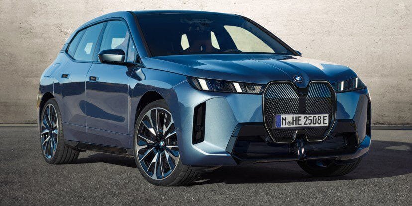 BMW представила обновлённый электрический внедорожник iX