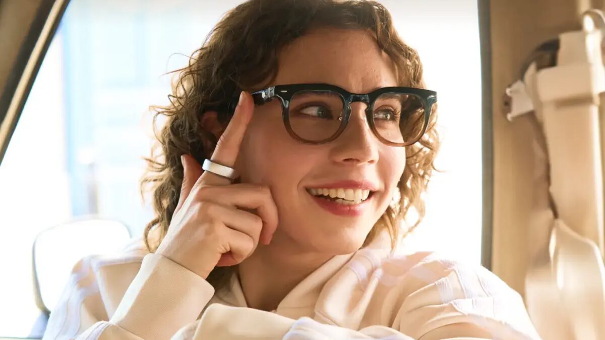 CES 2025: Стартап Halliday Glasses показал умные очки с AI-помощником