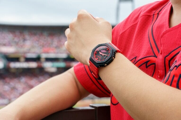 Casio выпустила часы G-Shock GA-2100 Carp Limited Edition с культовым красно-черным дизайном
