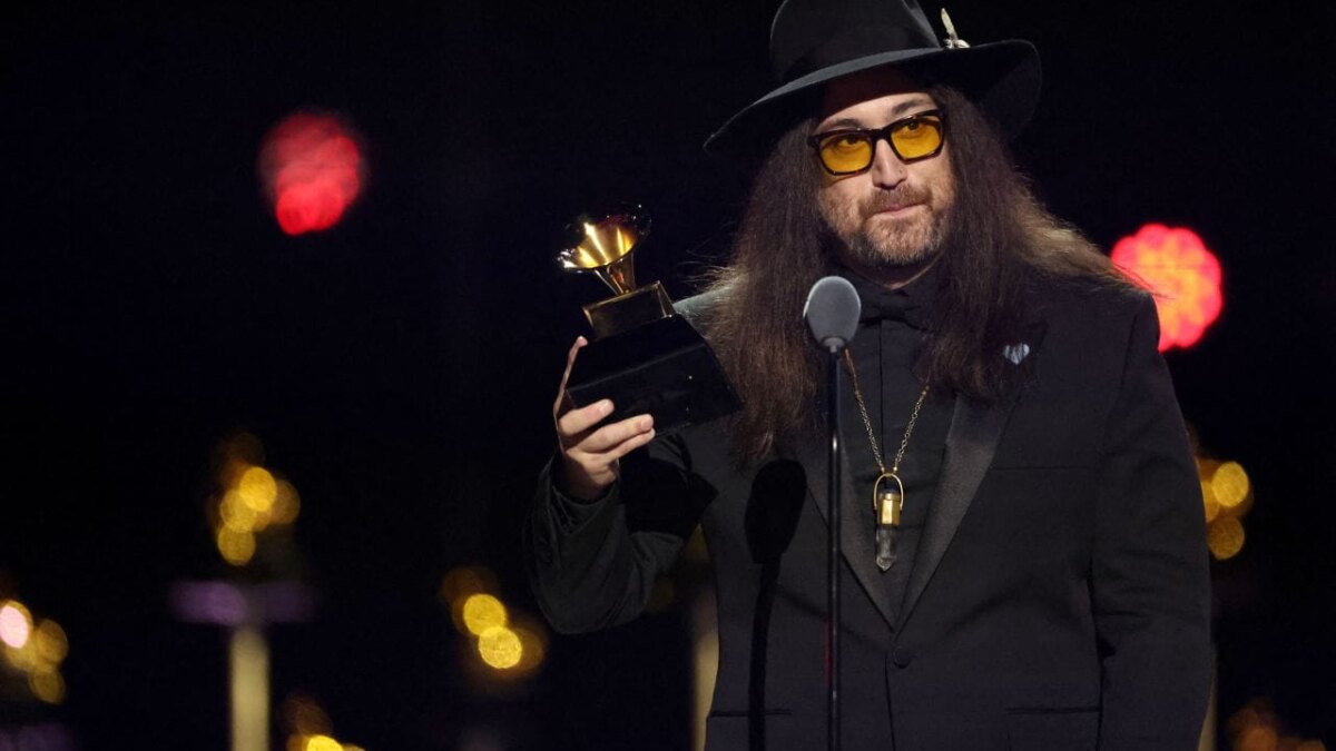 The Beatles получили «Грэмми» за песню «Now and Then», созданную с помощью ИИ