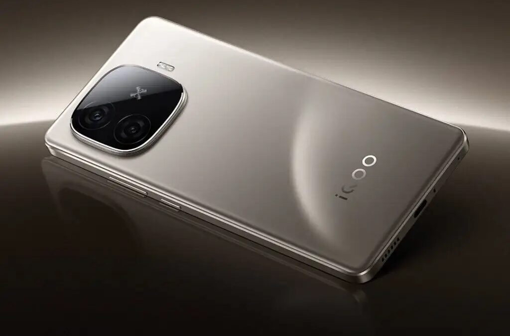iQOO раскрыла дизайн смартфона Neo 10R в цвете Moonknight Titanium 3 iQOO Neo 10R Moonknight Titanium