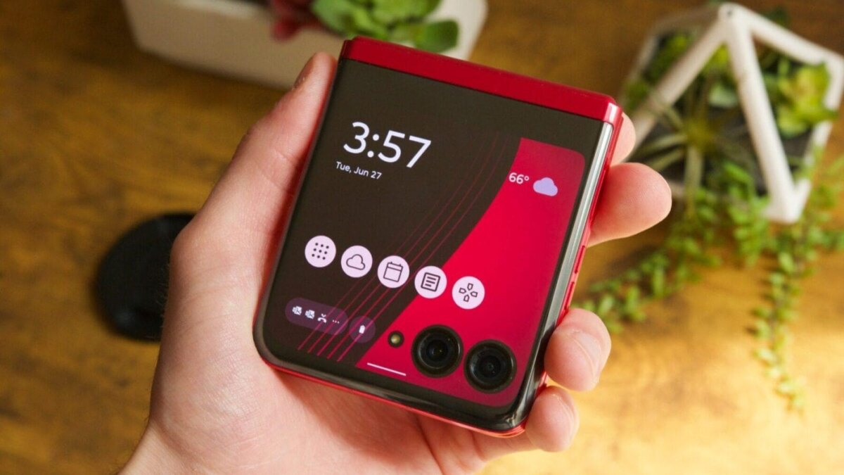 Motorola Razr+ и Edge 50 Ultra стали цифровыми ключами для BMW