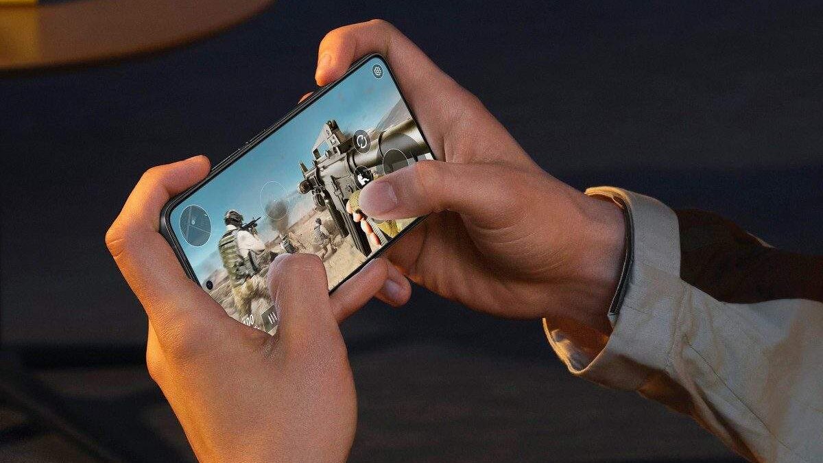 Представлен флагман Poco F7 Ultra с топовым чипсетом