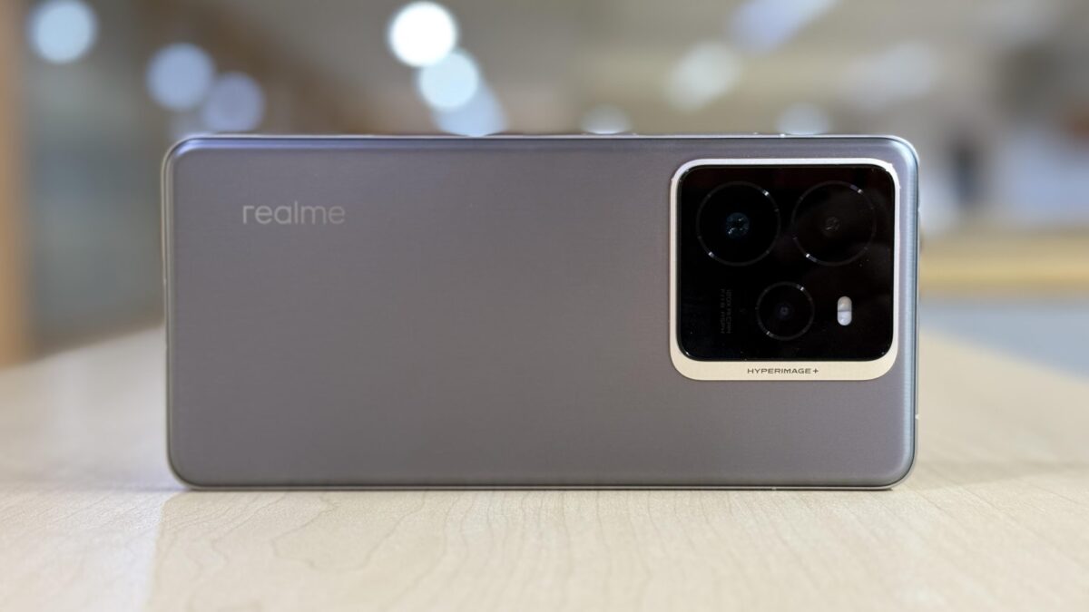 Realme GT 7: раскрыт финальный дизайн и расцветки смартфона