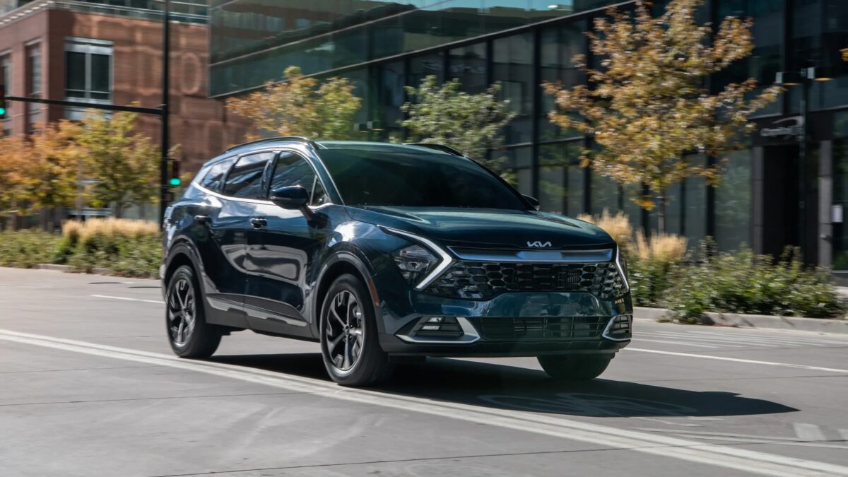 Какие модели Kia могут первыми появиться в России