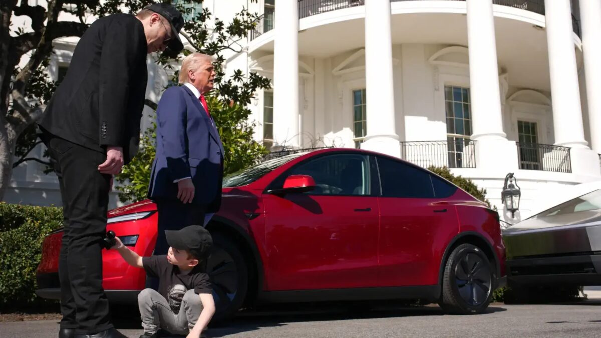 Tesla может отложить запуск нового бюджетного электрокара на несколько месяцев