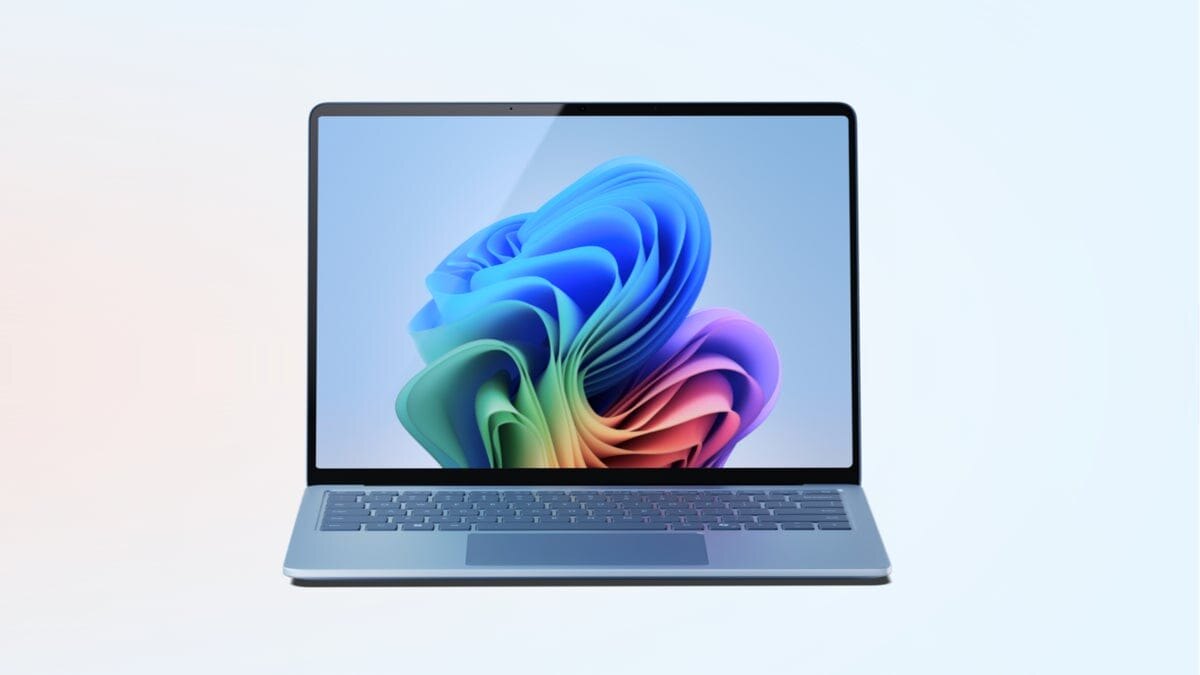 Microsoft готовит компактный Surface с процессором Snapdragon X Plus