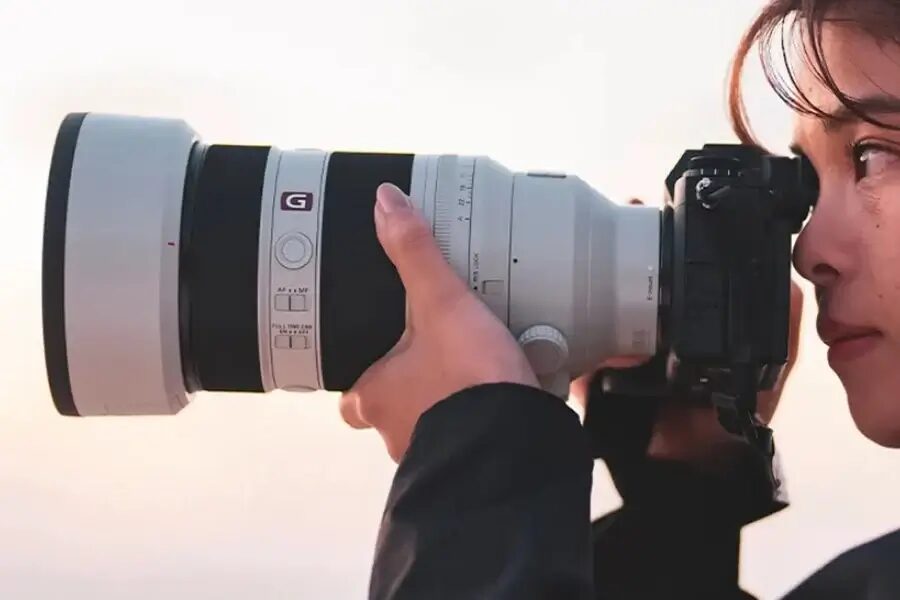 Sony представила светосильный зум-объектив 50–150 мм F2 для профессионалов