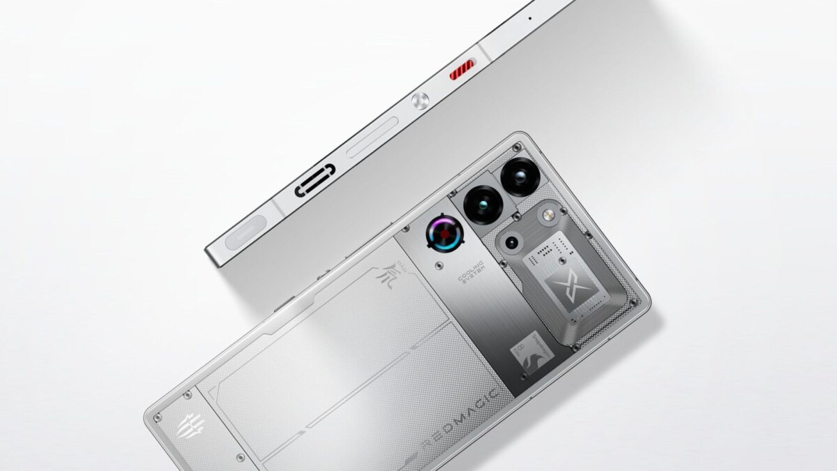 Red Magic 10S Pro+ возглавила майский рейтинг AnTuTu