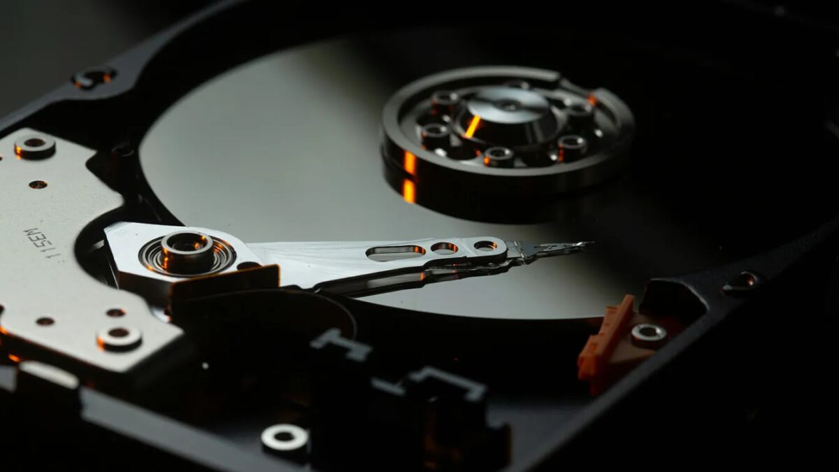 Найдена незащищённая база из 184 млн логинов, включая Apple ID