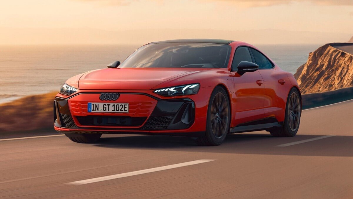 Audi представляет новую базовую комплектацию e-tron GT