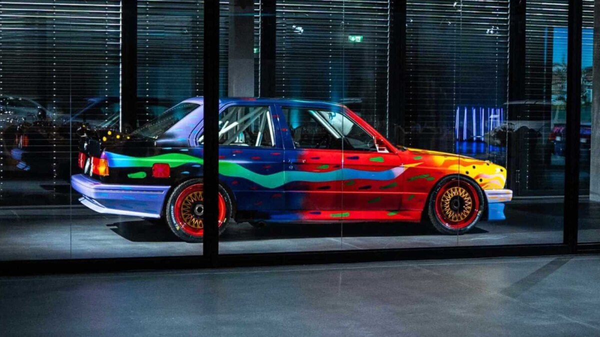 BMW Art Cars от Уорхола и Лихтенштейна показали в Швейцарии