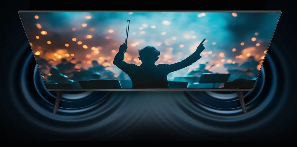 Один из новых Xiaomi QLED-телевизоров FX Pro 2025 с динамической подсветкой и двумя динамиками крупный план