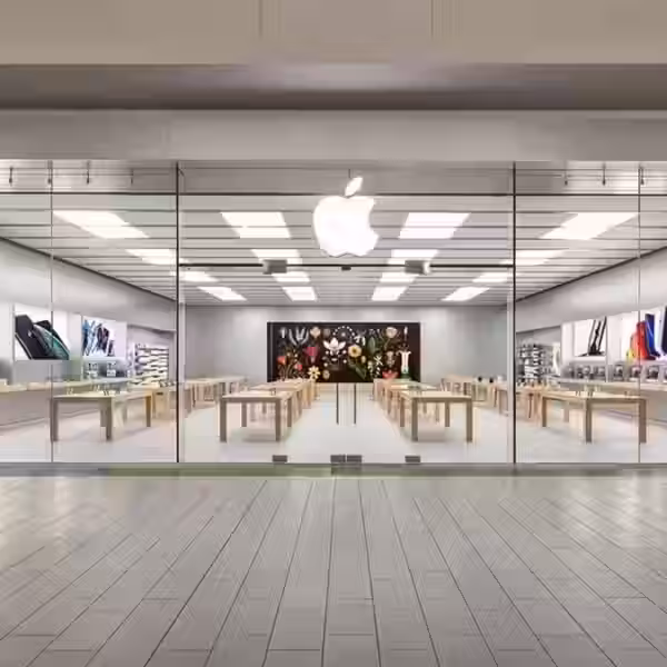 siri problems surface again forcing apple to delay smart display tabletop device.webp