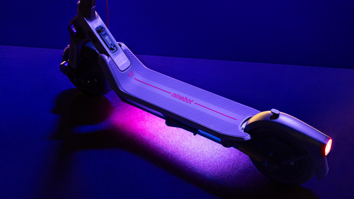 Ninebot представил в России новые электросамокаты E3 и E3 Pro