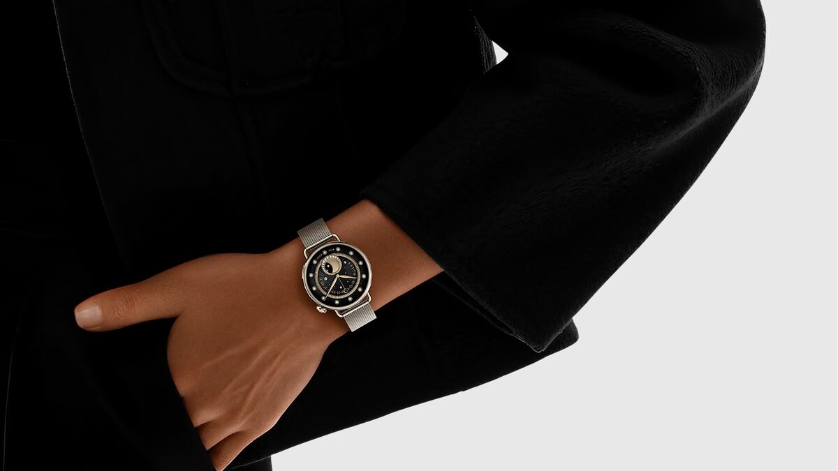 Xiaomi тизерит новые смарт-часы и наушники