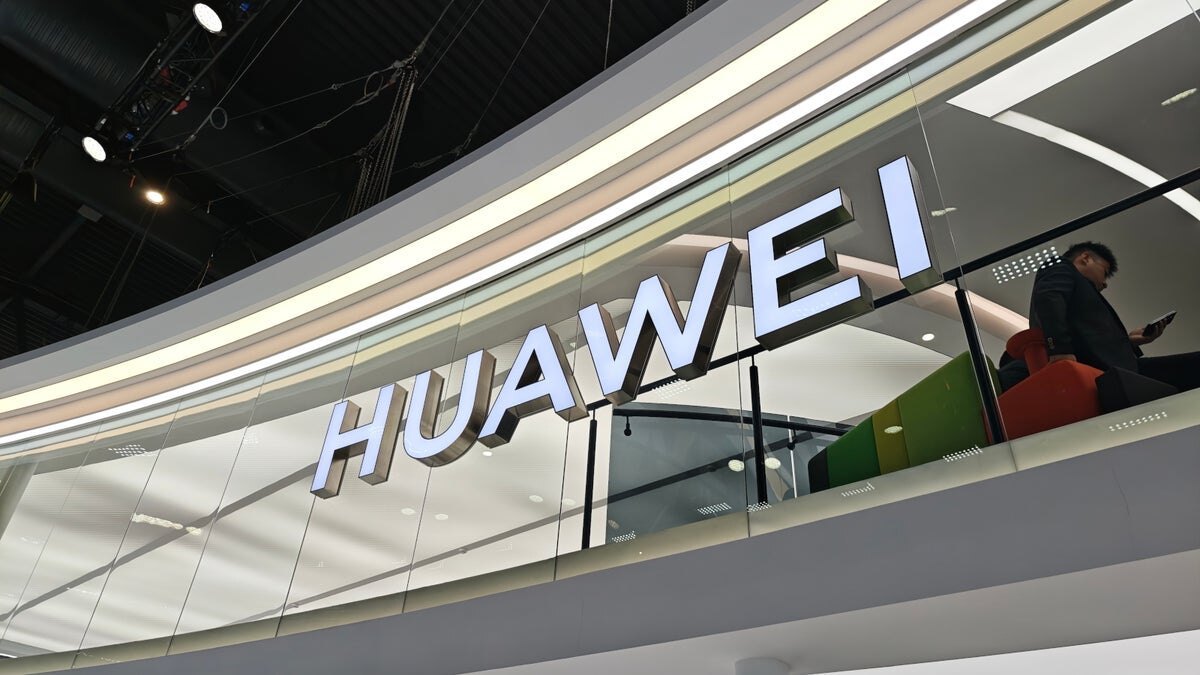Чипы Huawei отстают от американских аналогов всего на одно поколение