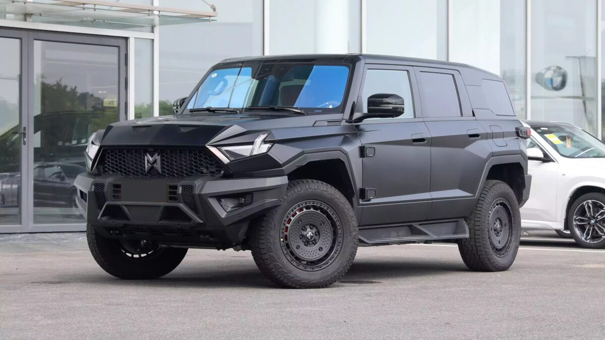 В России появится новый гибридный внедорожник M-Hero M817