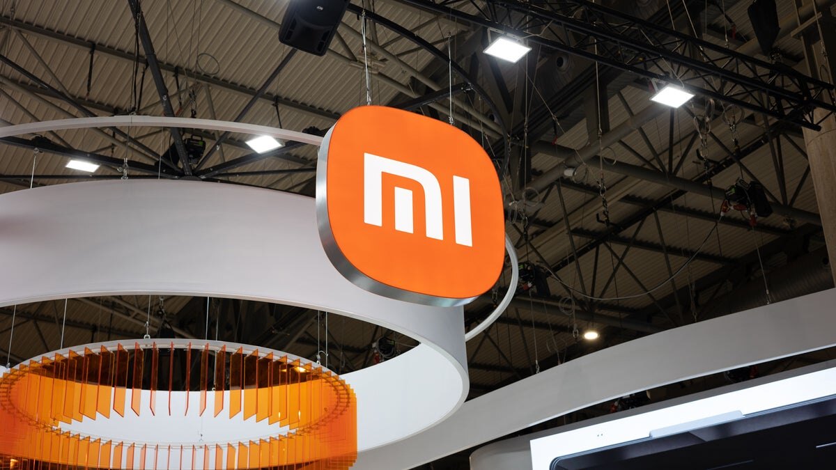 Xiaomi представит складной смартфон Mix Flip 2 в июне