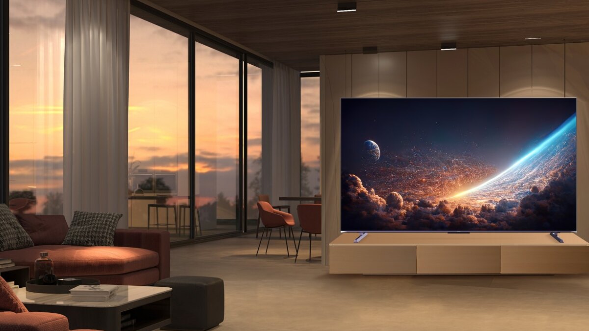 В России появился 100-дюймовый смарт-ТВ Skyworth Q79G на 144 Гц