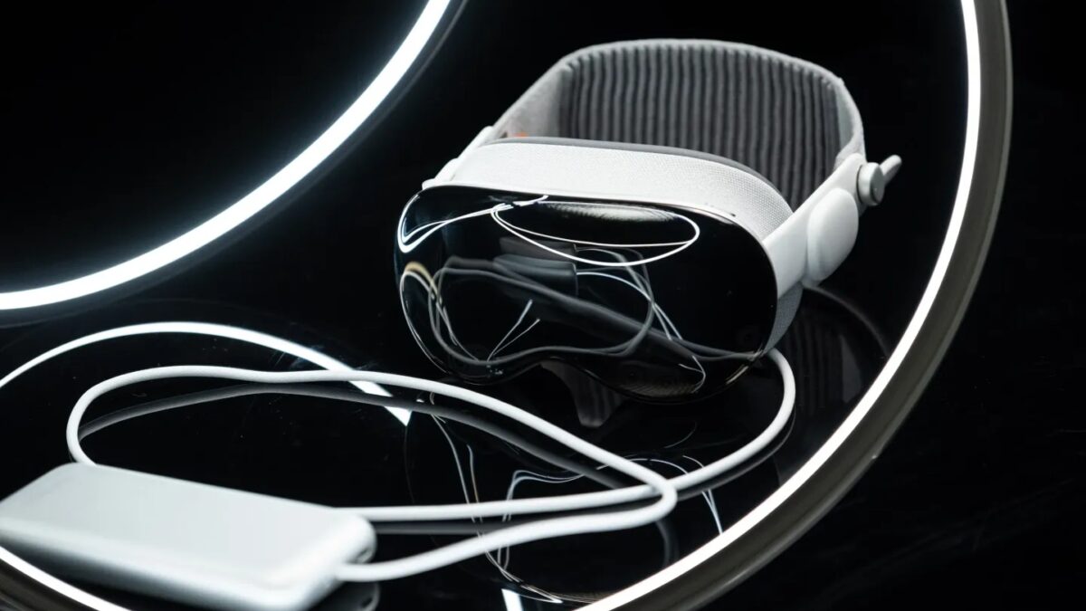 Второе поколение Apple Vision Pro может выйти уже в 2025 году