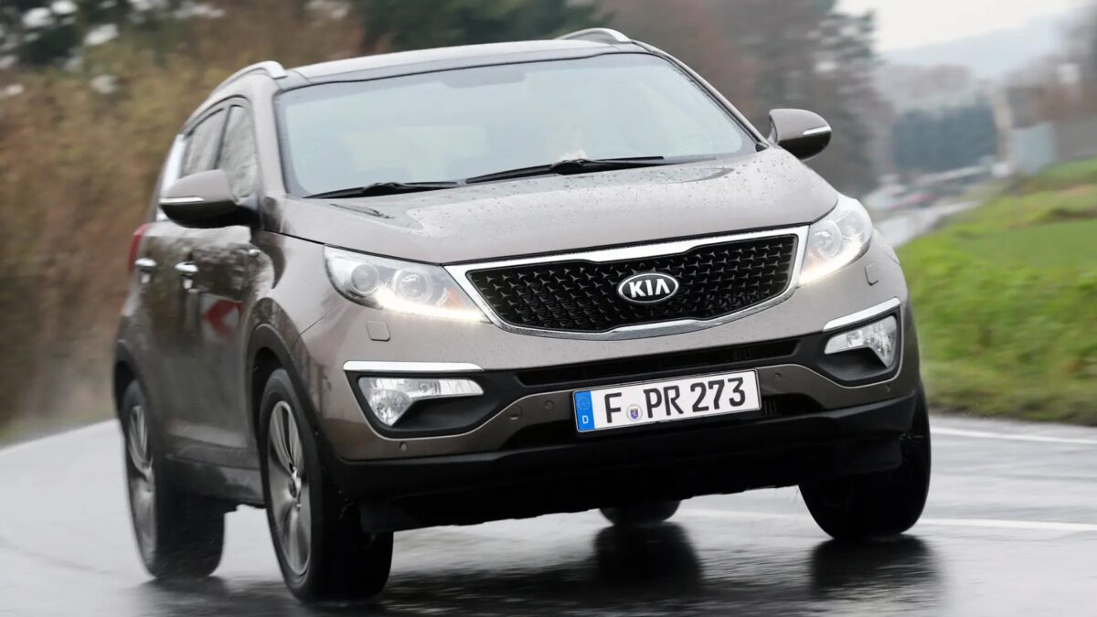 В России отзывают автомобили Kia Sportage