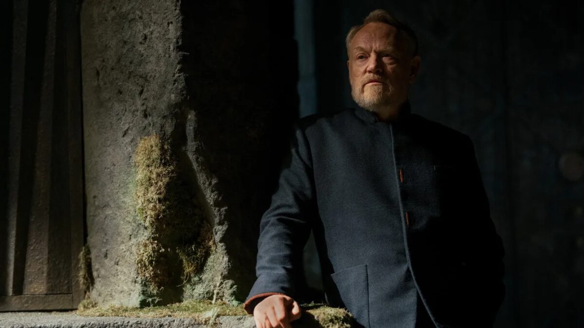 Первый эпизод третьего сезона «Основания» уже доступен в Apple TV+