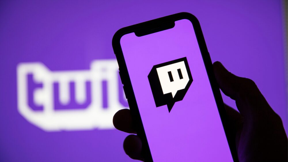 Twitch тестирует вертикальные трансляции вслед за TikTok и YouTube