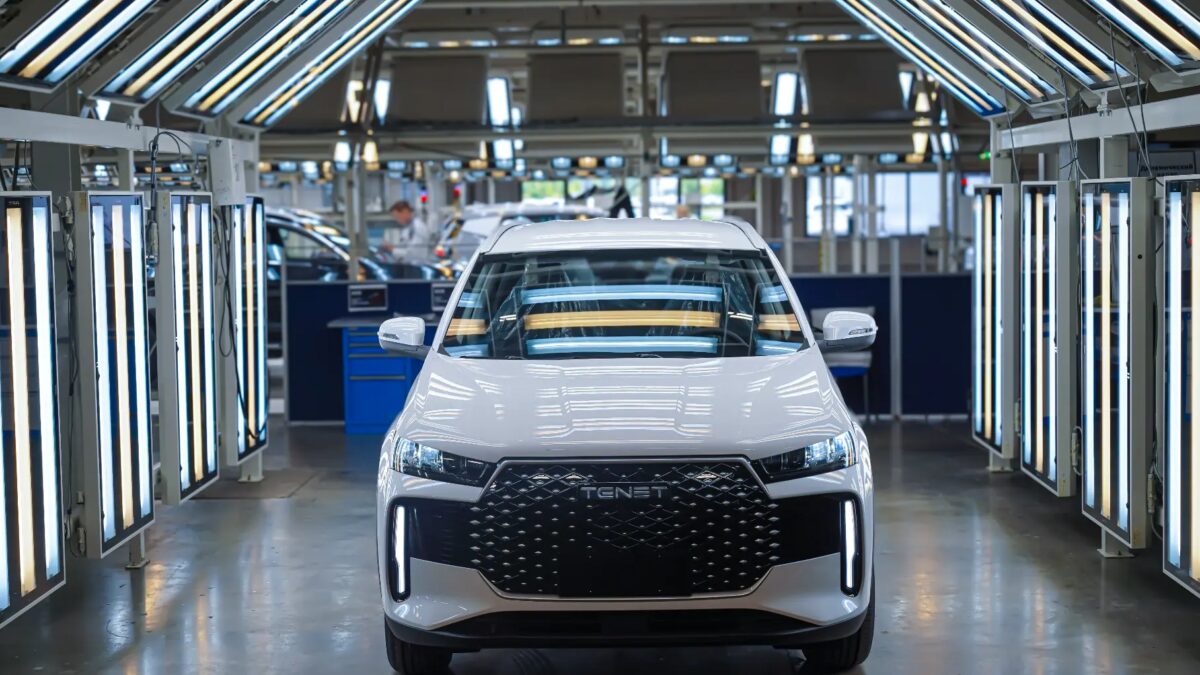 В Калуге стартовало производство кроссовера Tenet T4 по полному циклу
