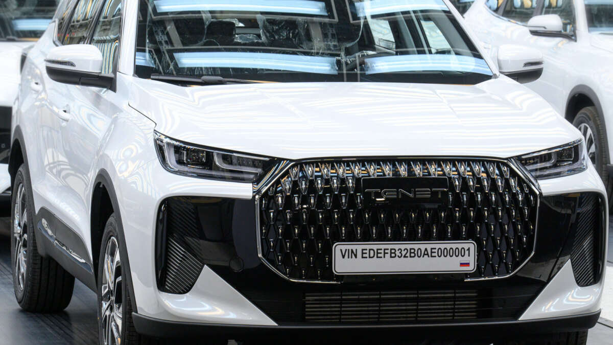 На бывшем заводе VW в Калуге запустили выпуск кроссоверов Tenet T7