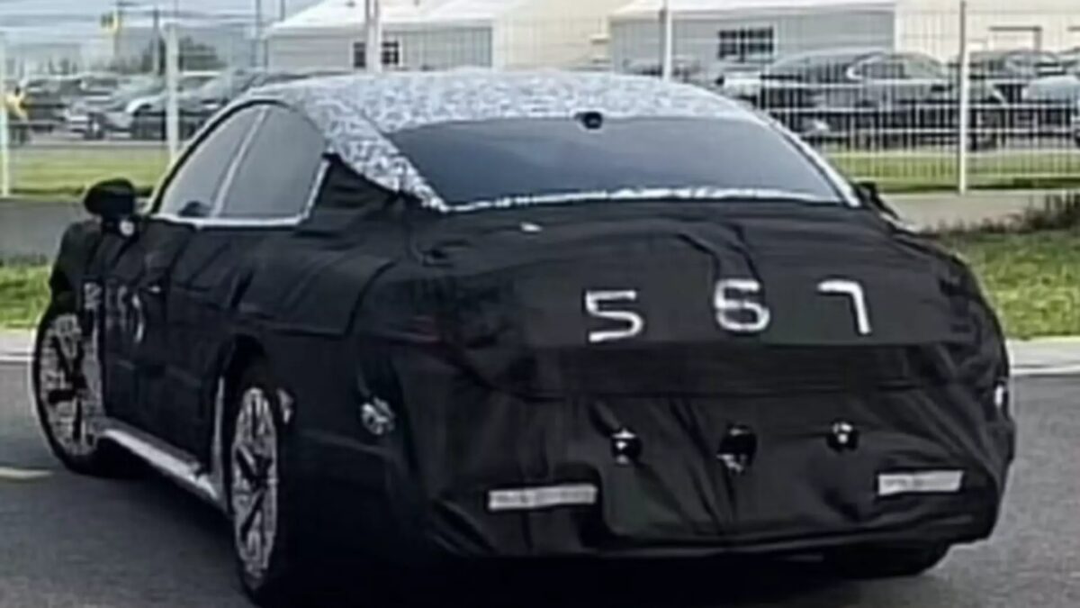 Xiaomi SU7 L: удлинённая версия седана замечена на тестах