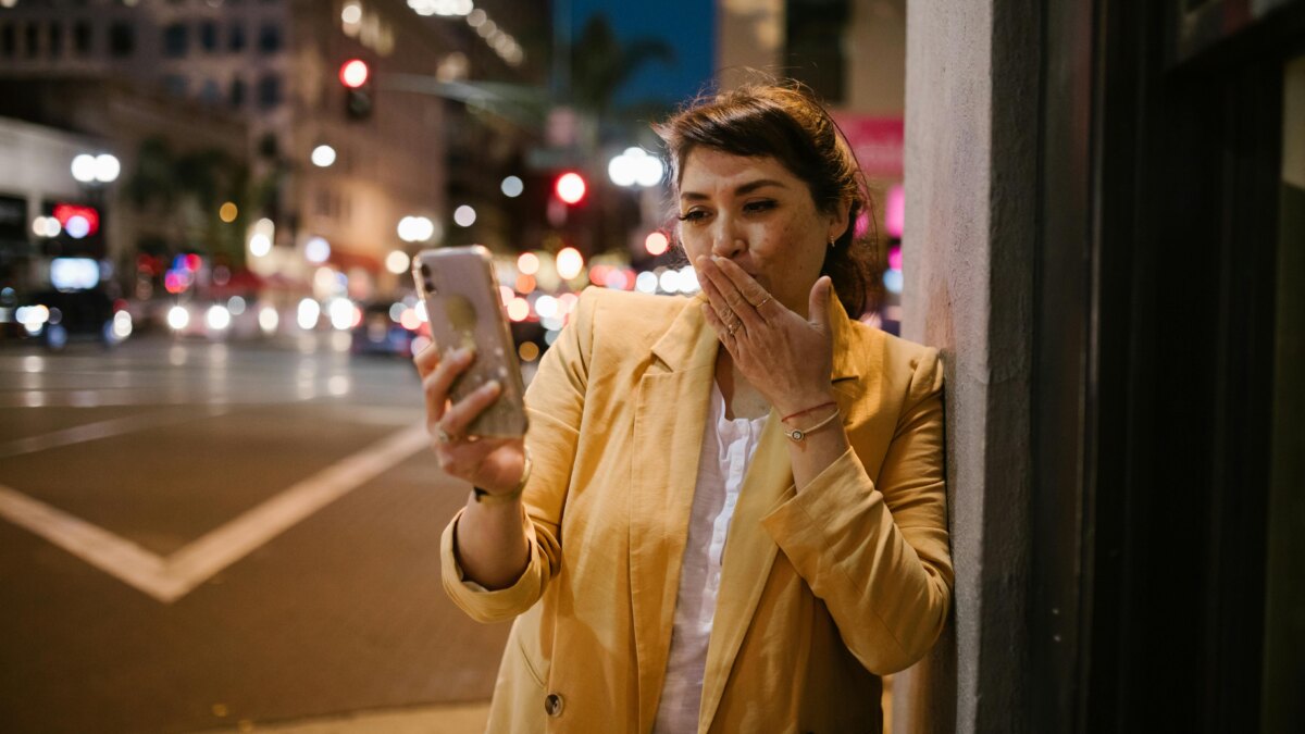 Роскомнадзор ограничил звонки в Telegram и WhatsApp