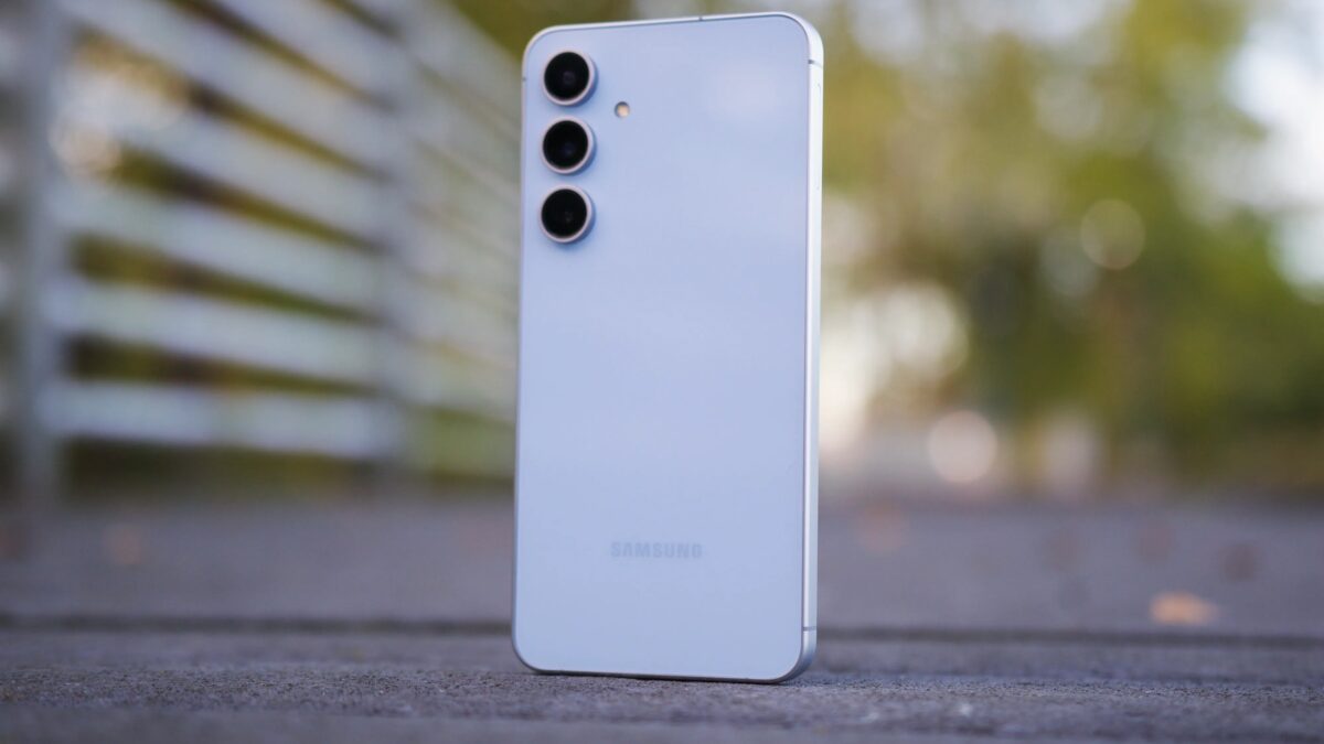 Новая утечка раскрыла характеристики смартфона Samsung Galaxy S25 FE