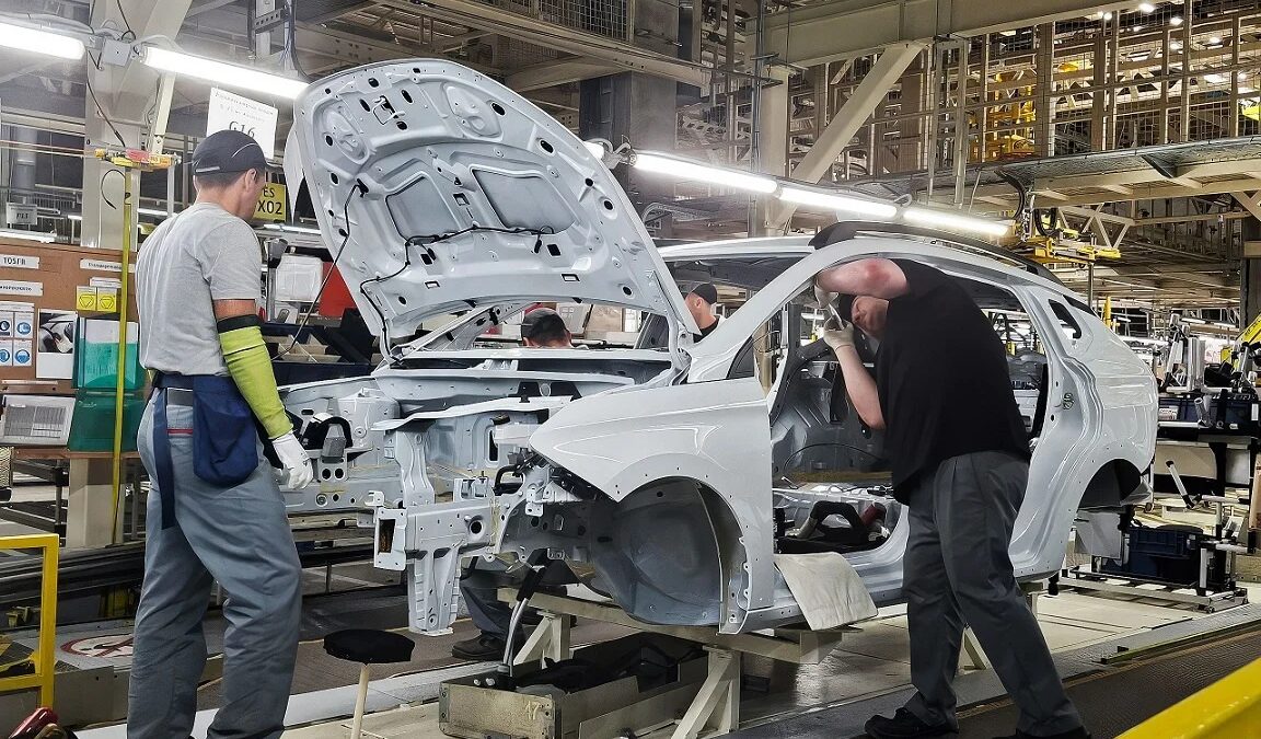 Производство Lada Iskra началось в Санкт-Петербурге