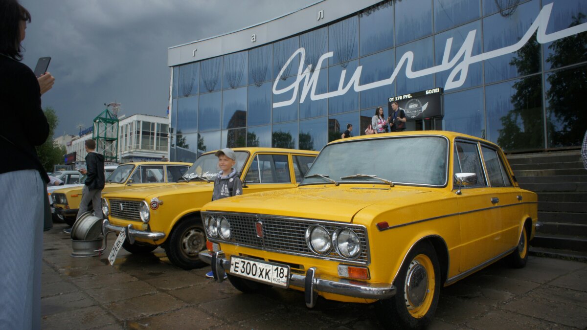 Большинство россиян не готовы покупать подержанные автомобили у перекупщиков