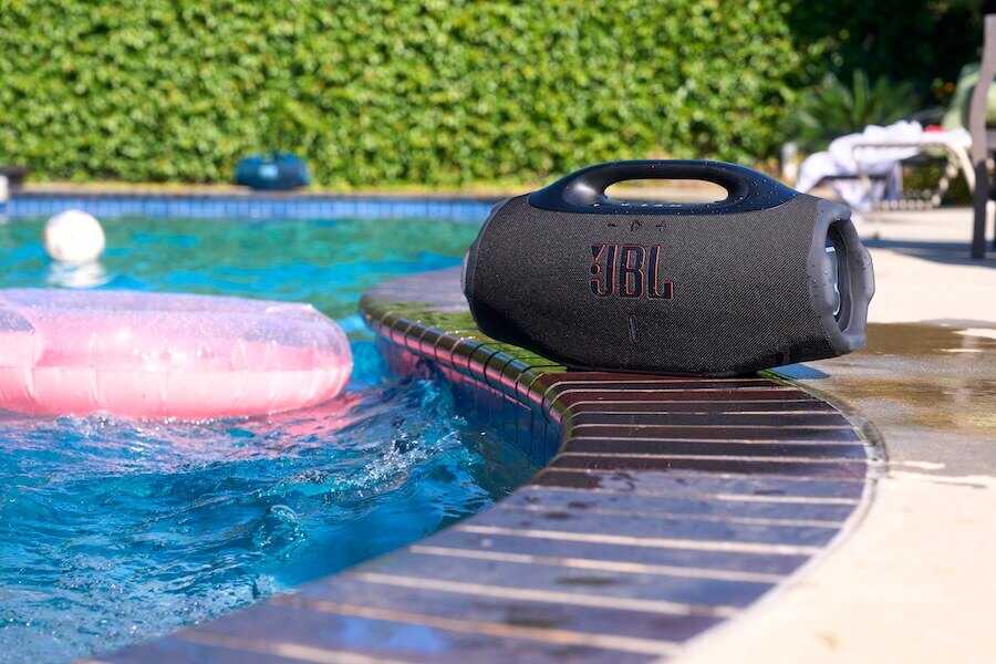 JBL Boombox 4 представлена с AI Sound Boost и USB-C аудио