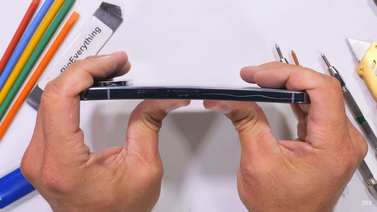 Pixel 10 Pro XL выдержал тест на прочность JerryRigEverything