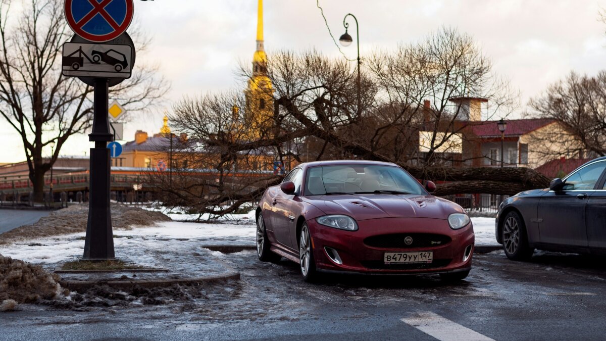 Российские импортеры остановили заказы на машины свыше 160 л.с. из-за грядущих изменений утильсбора