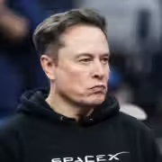 Илон Маск запустил Grokipedia, ИИ-конкурента Википедии 6 250408 elon musk vl 330p 869843 2