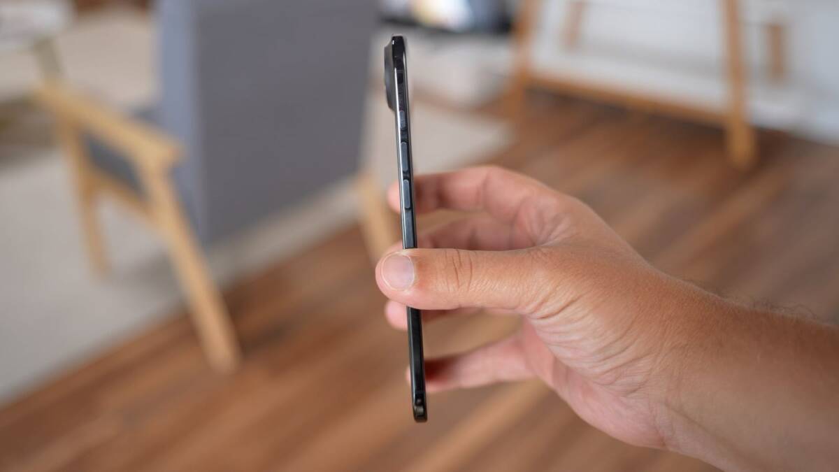 Apple сокращает производство iPhone Air из-за низких продаж