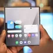 Samsung Galaxy Z Fold8: новые данные об экране и аккумуляторе 8 samsung galaxy z fold 7 22