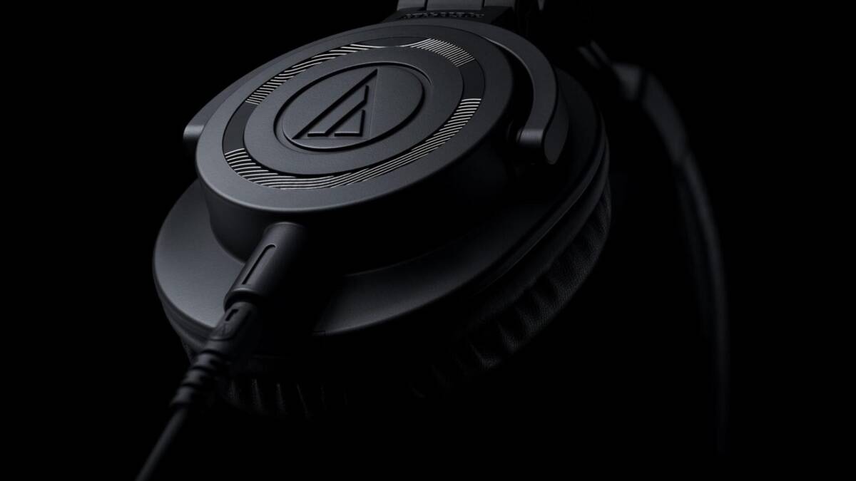 Audio-Technica представила лимитированную серию наушников ATH-M50x ENSO, вдохновлённую японской философией