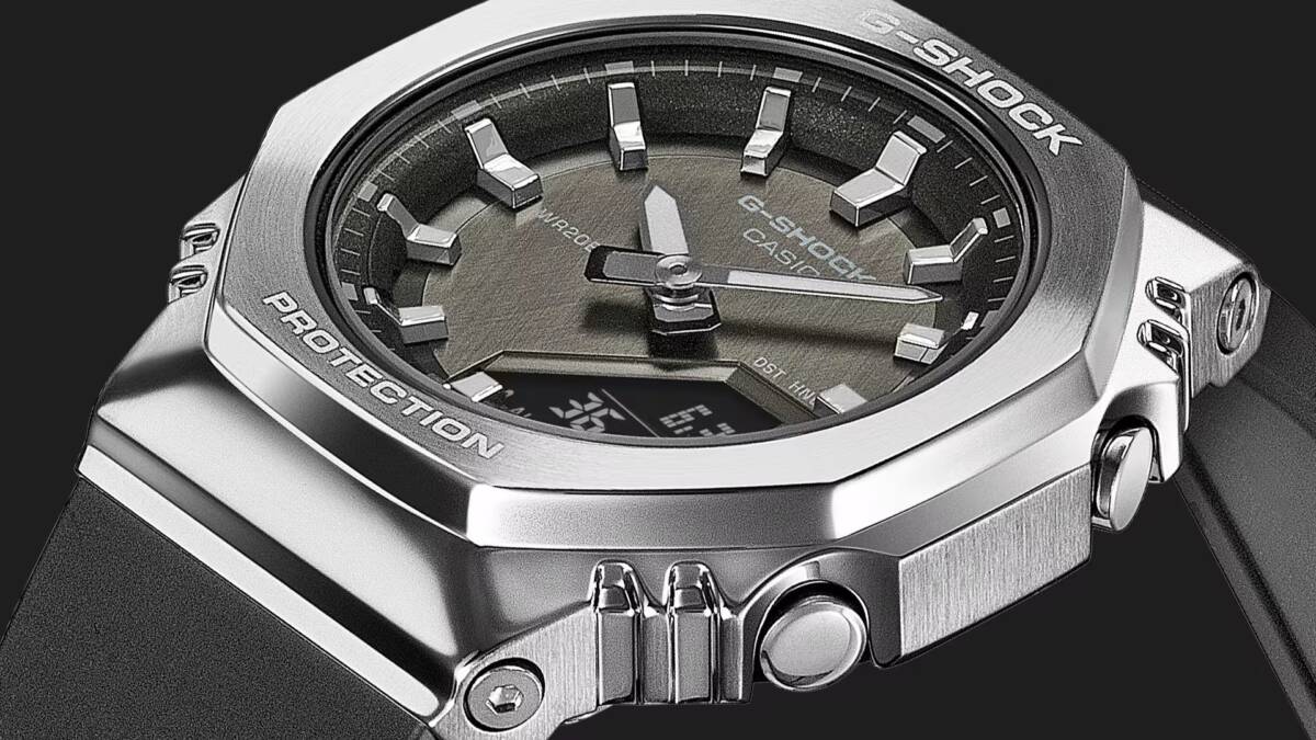 Casio обновила компактную линейку G-Shock двумя моделями с металлическим безелем и новым оформлением циферблата