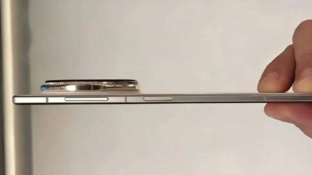 Представлен Huawei Mate 70 Air с 7-дюймовым дисплеем и аккумулятором на 6500 мАч