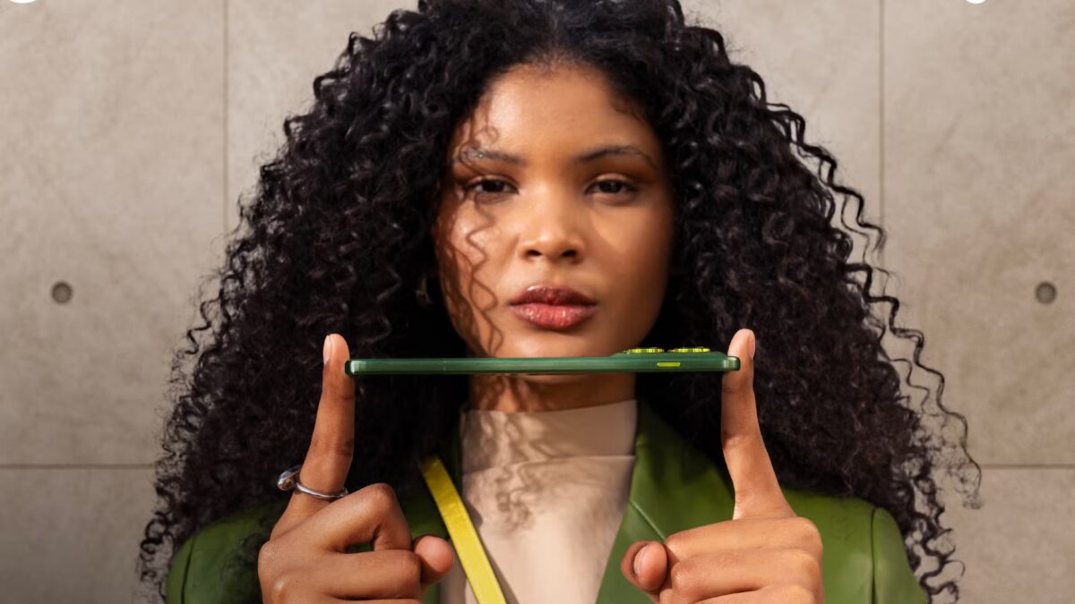 Motorola представила ультратонкий смартфон Edge 70