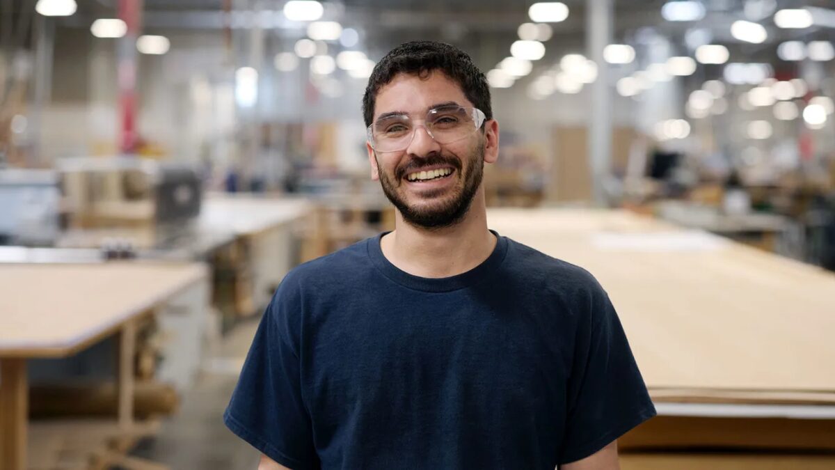 Apple открыла бесплатные виртуальные курсы в Apple Manufacturing Academy