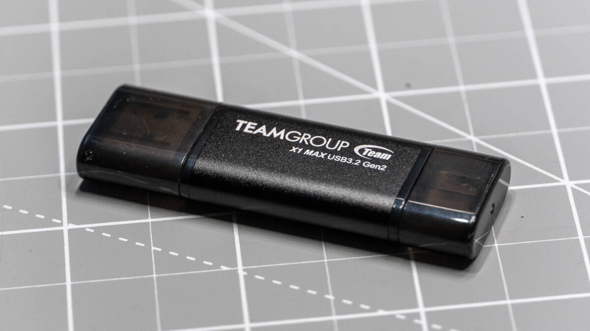 Обзор TeamGroup X1 Max: флешка на 256 ГБ с двумя разъёмами и скоростью SSD