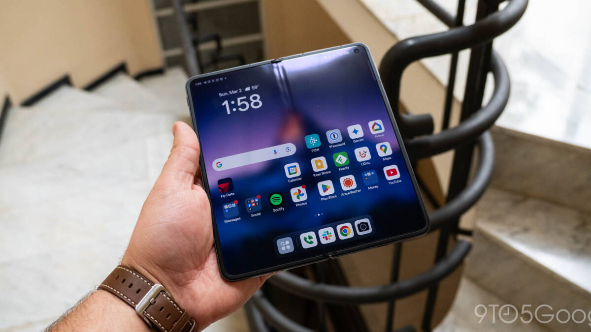 Honor и Oppo показали складные смартфоны без складки