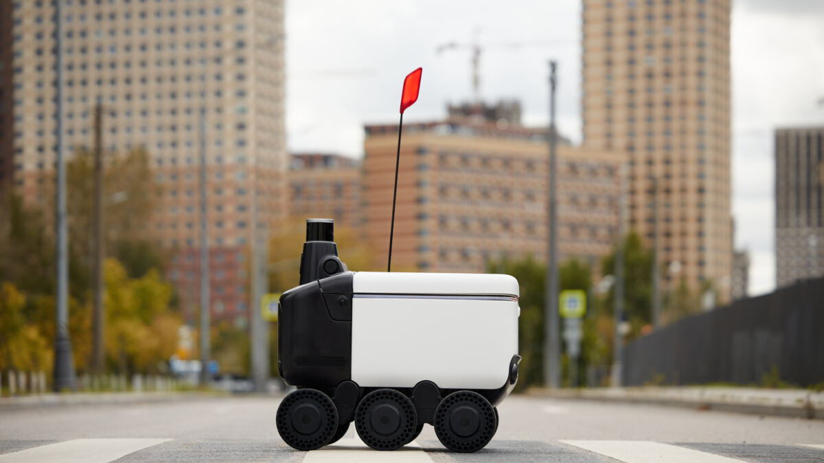 Яндекс запускает рободоставку ещё в 5 городах