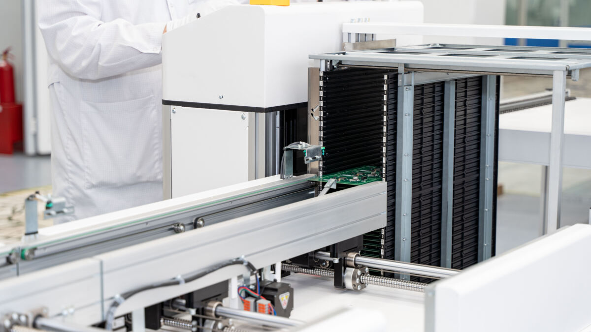 В Ижевске начали серийно выпускать модули для базовых станций 2G и 4G